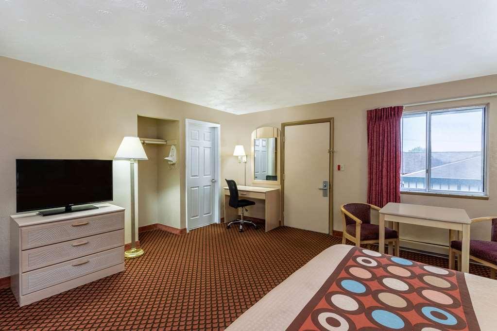 Super 8 By Wyndham Marysville/Port Huron Area Bagian luar foto