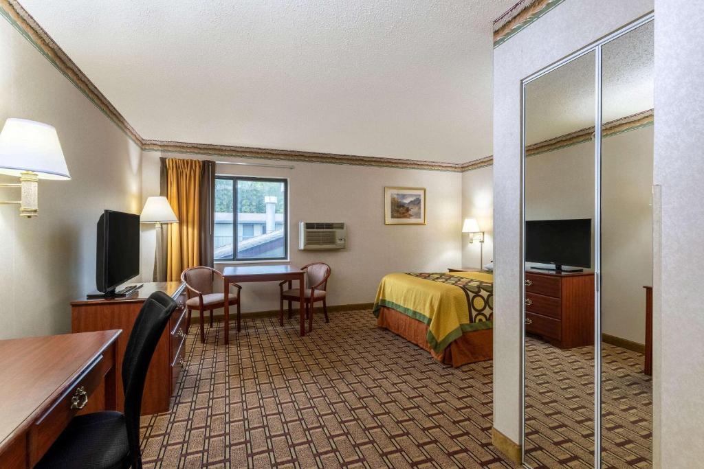 Super 8 By Wyndham Marysville/Port Huron Area Bagian luar foto