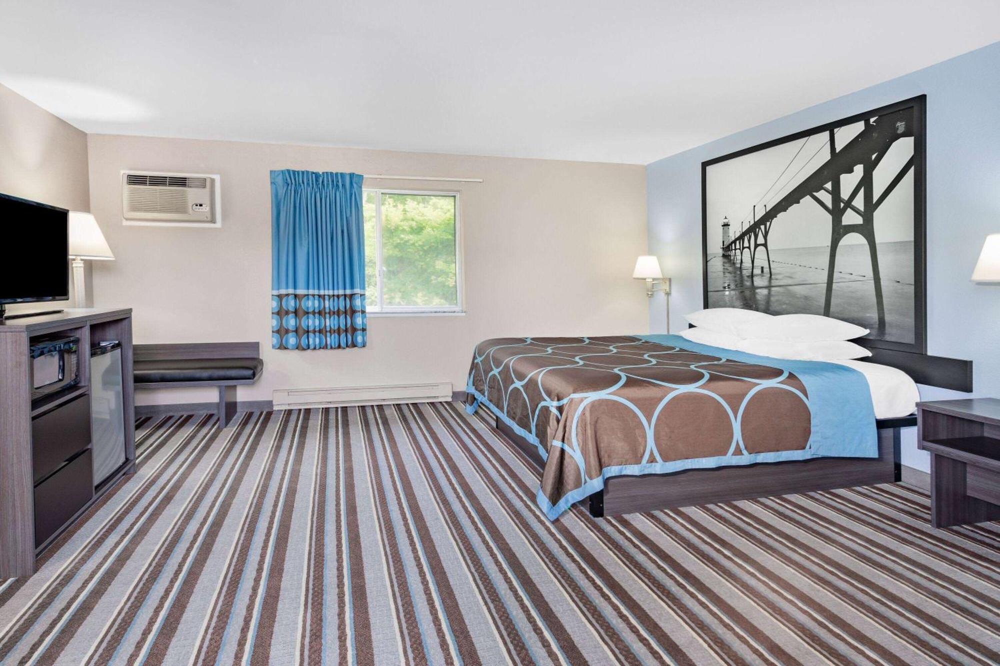 Super 8 By Wyndham Marysville/Port Huron Area Bagian luar foto