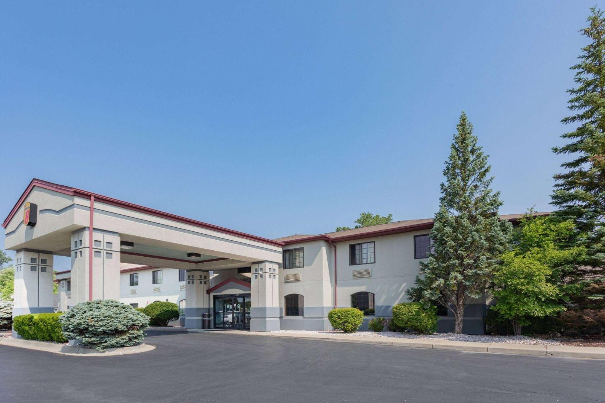 Super 8 By Wyndham Marysville/Port Huron Area Bagian luar foto
